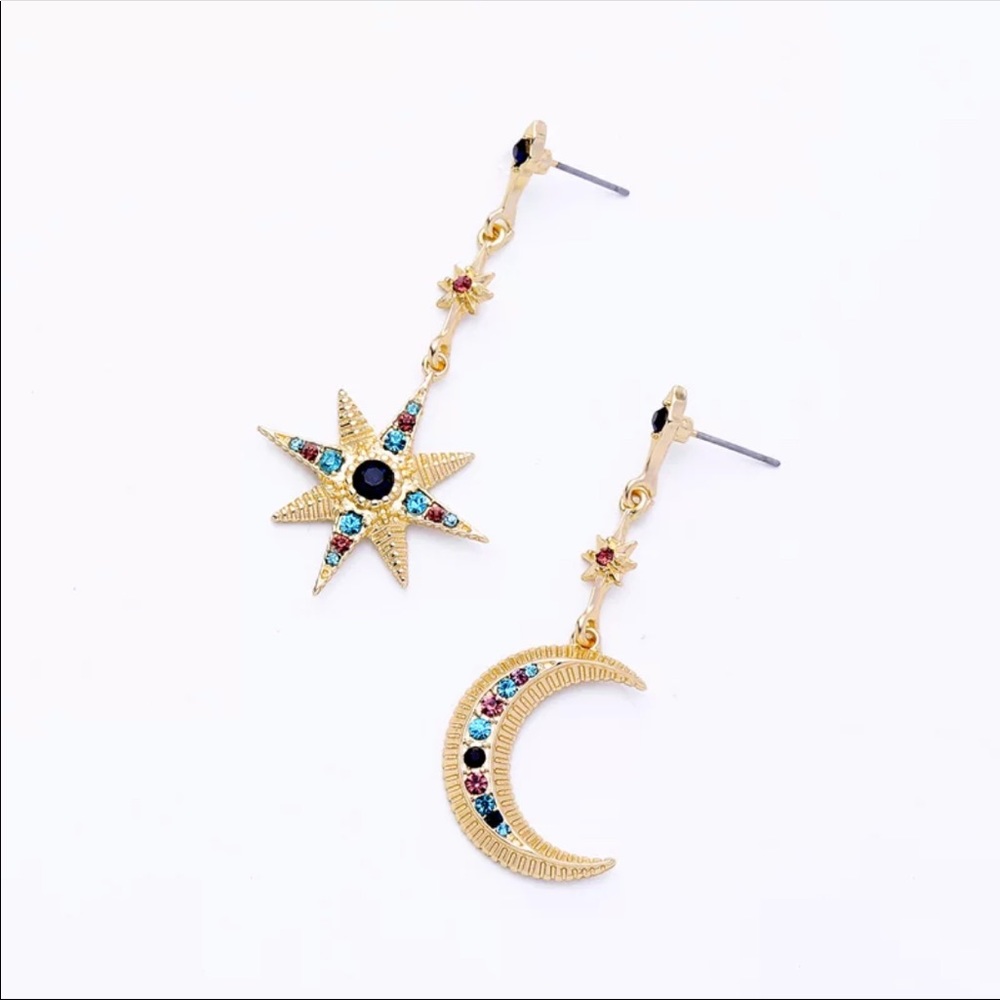 Mismatched star earrings - Picture 3 of 4